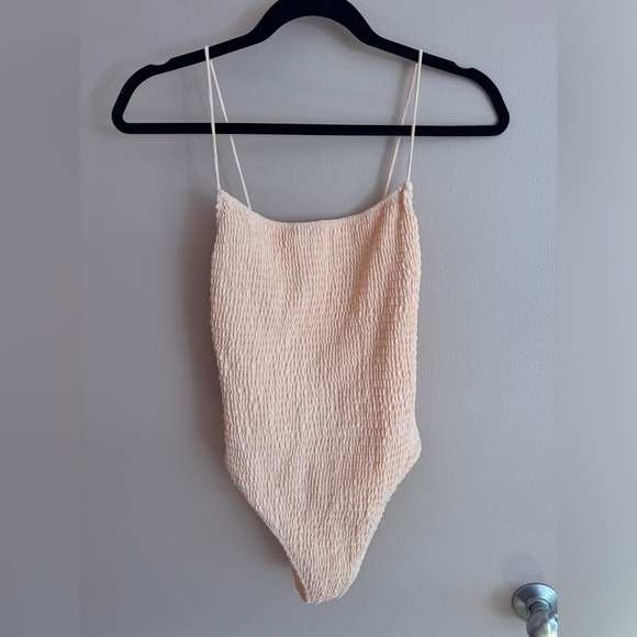 Sarah’s Day x White Fox Peach One Piece - Picture 2 of 4